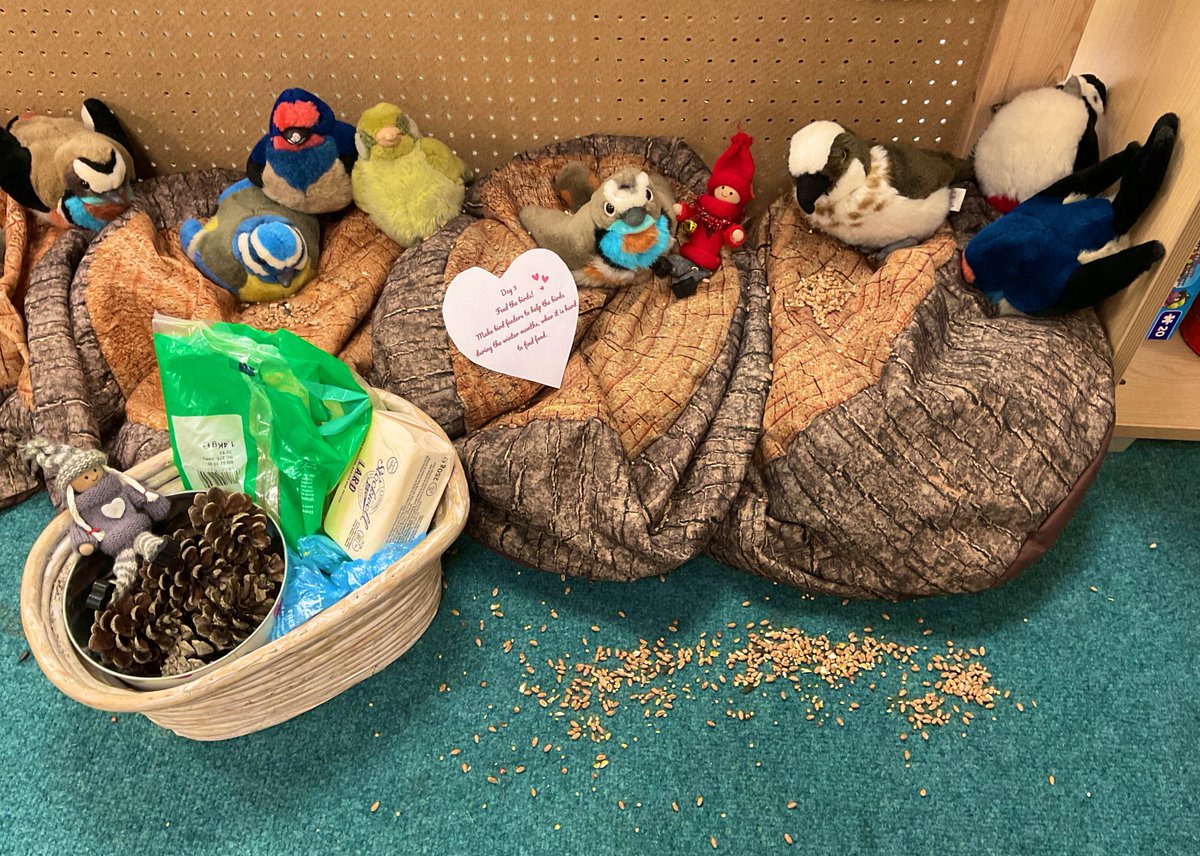 MonktonKG's tweet photo. Day 3 of our Kindness Elves challenge
Today the Kindness Elves asked us to make bird feeders for our feathery friends. 🌾🐦 #ActsOfKindness #MonktonKindergarten #MonktonService https://t.co/IVvMHYA6uY