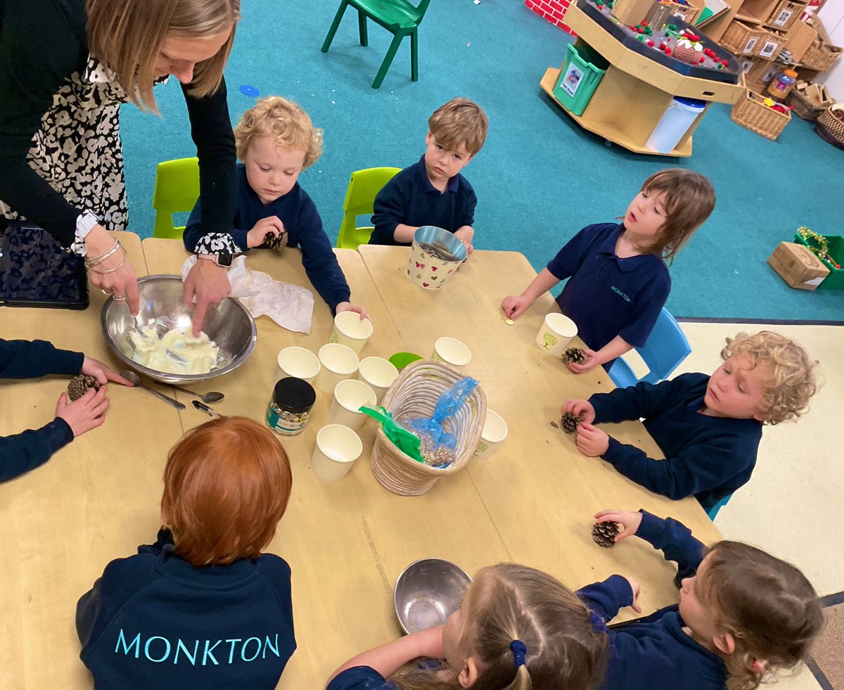 MonktonKG's tweet photo. Day 3 of our Kindness Elves challenge
Today the Kindness Elves asked us to make bird feeders for our feathery friends. 🌾🐦 #ActsOfKindness #MonktonKindergarten #MonktonService https://t.co/IVvMHYA6uY