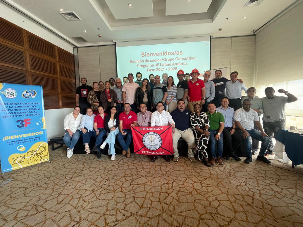 Sintrainagro sigue avanzando

✅ 220 nuevas afiliadas este año.
✅ 41 mujeres elegidas como líderes.
✅ Crecimiento en el sector palma

Compartimos experiencias con sindicatos de 🇭🇳🇧🇴🇵🇪🇨🇴 gracias a 3F Dinamarca.

👉 sintrainagro.org/?p=9194