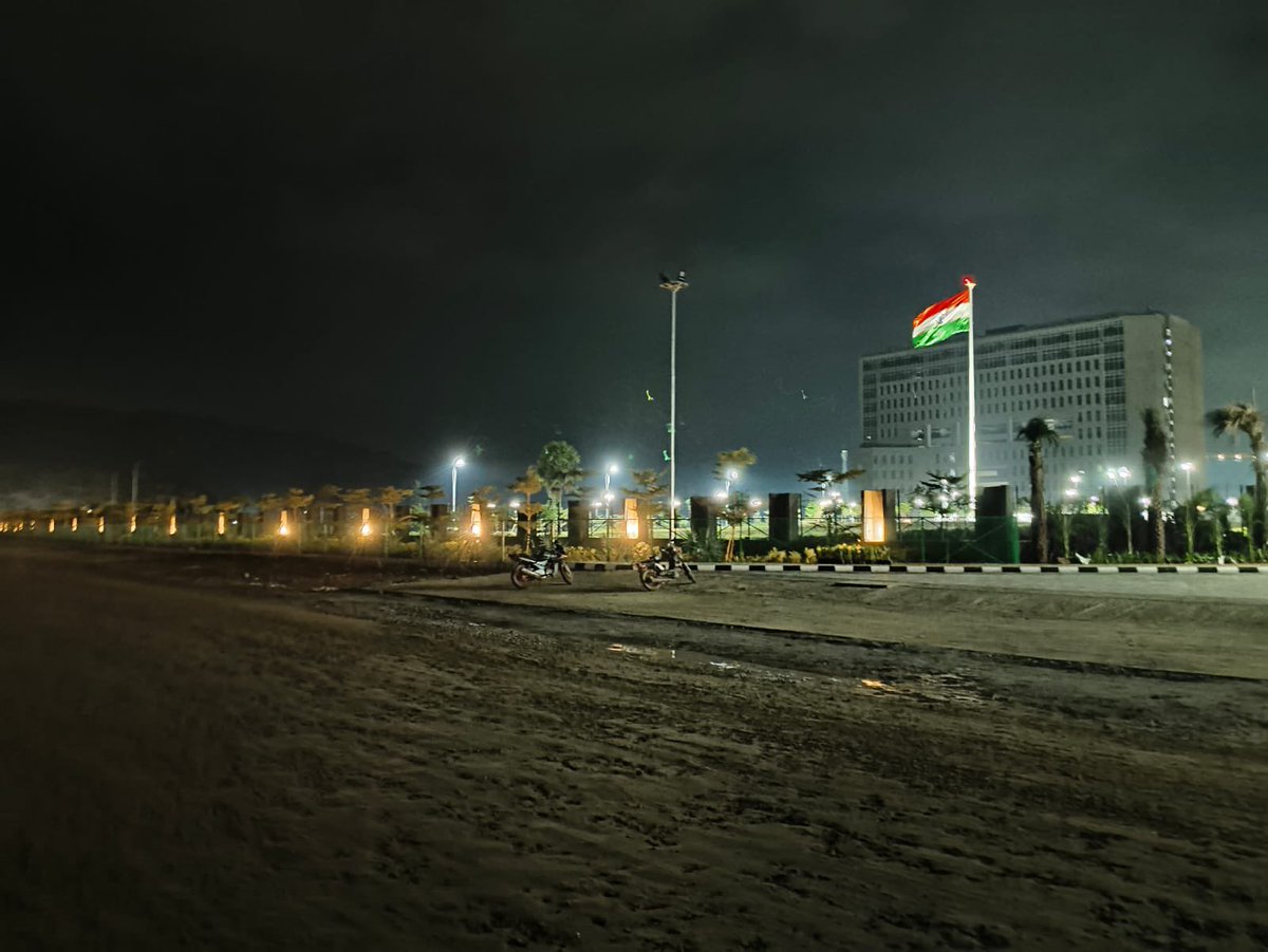 jay_____9's tweet image. 24Hrs work in Progress 
#Amaravati 
#SRMAP

@AP_CRDANews @AmaravatiRise @AmaravatiNexus