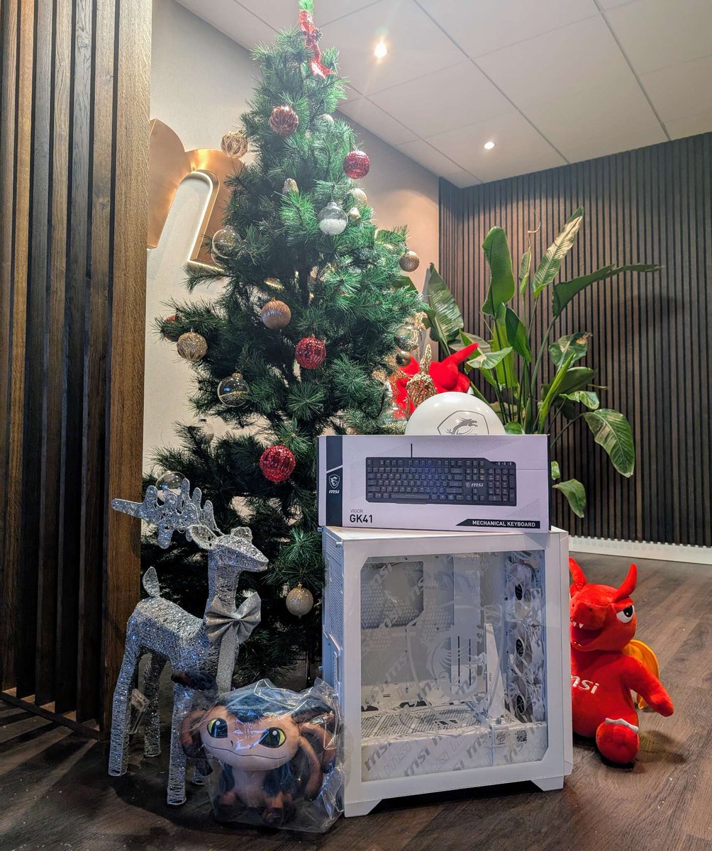 msifrance's tweet image. Nix est bien sous le 🎄!
Prochain pallier : 100RT et j&apos;vous ajoute une toute nouvelle souris VERSA 300 Wireless 🖱️
  
Pour participer au Calendrier :
RT + Follow @msifrance 
Commente avec le #CalendrierMSI