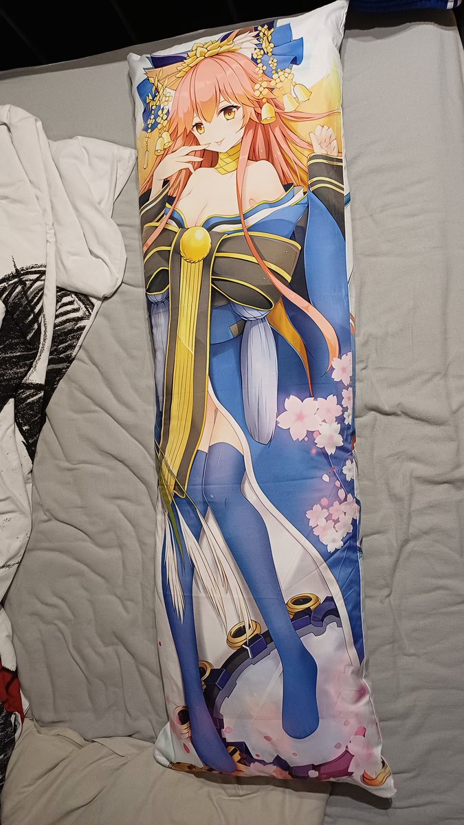Foxowize's tweet photo. Forgot to post my purchases from my Comic Con Stuttgart visit.

NIKKE wall Scroll: 40€
Tamamo pillow cover (w/o the pillow: 35€
Rumia &amp; Sistine Figures: 50€ each (yes, they are originals, but Rumia's pillow is missing).

I'll post the pillow's other side in the comments. https://t.co/Zp1LWZPaLI