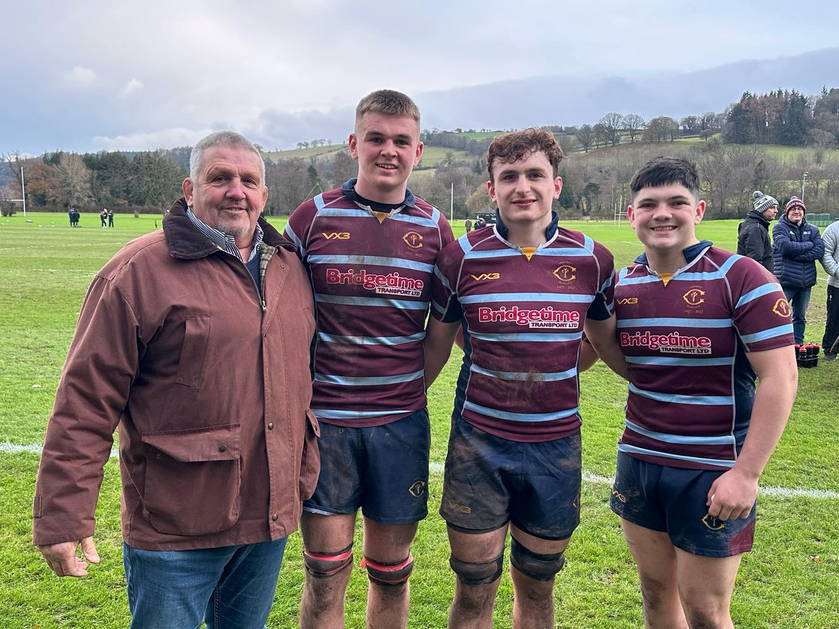 Here's Club Chairman, Craig Dummett with three of our #YoungIronmen who represented <a href="/CrawshaysRugby/">Crawshay’s Rugby Club</a> against <a href="/Sports_CCB/">Christ College Brecon Sport</a> this afternoon. 

Well done to Fin, Zak, and Logan #Proud❤️

#YoungIronmen🖤💚💛