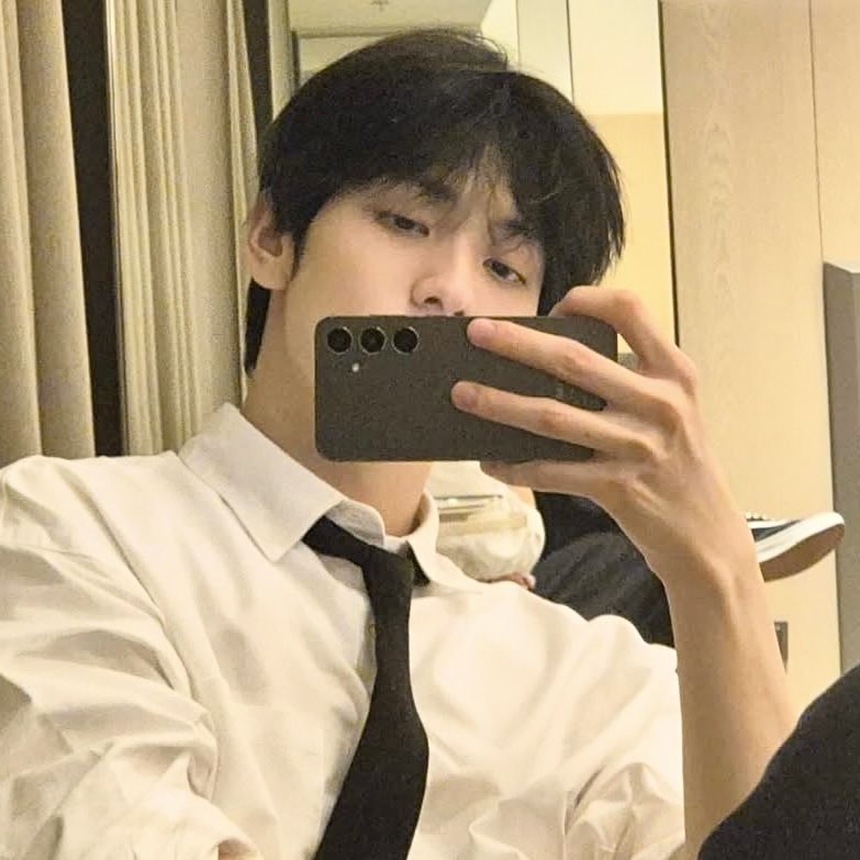 TXTBZFILE's tweet photo. HAPPY HAPPY BDAY SOOBIN <333 
ily so much always, have the best bday ever<3

#OurOceanOfLoveSoobin
#수빈이가눈꽃으로피워낸한페이지
#スビンの笑顔はMOAの幸せ https://t.co/EPuvLJO8YN