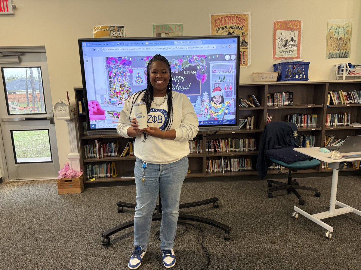 Congratulations to Mrs. Nelson for being our November Super Staffer! 🎉 Your hard work &amp; contributions to making our campus thrive do not go unnoticed! 🥳Thank you for all that you do!!! 👏🏽 #TeamRCE #MyRCE #AllinAtRCE