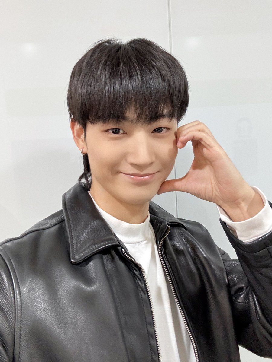 모브컴퍼니 (mauve company) tweet media