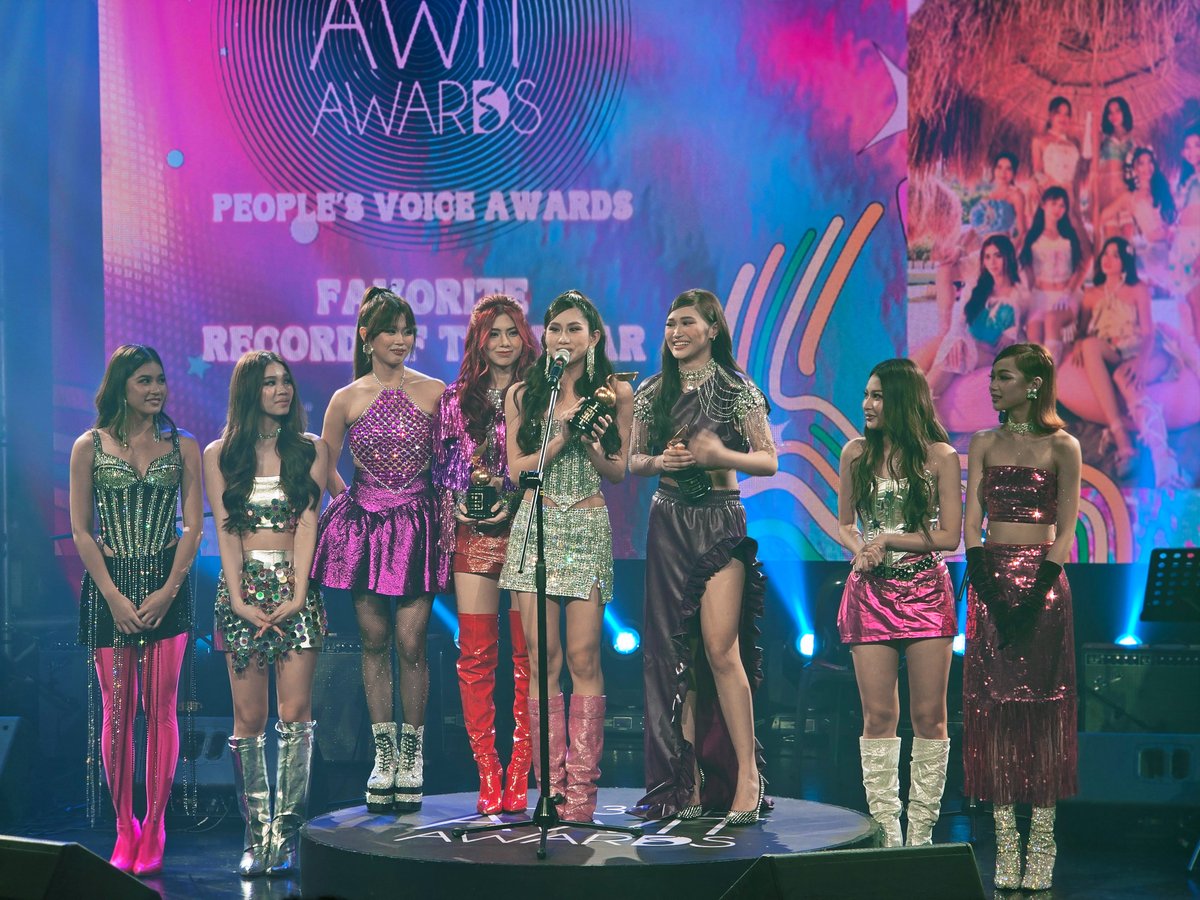 BINI_ph's tweet image. #BINI : 8 grateful hearts, 5 amazing awards, 1 unforgettable night!💖🥹

Sinong hindi mapapaawit mula kusina hanggang sa sala?🎙️ Thank you, @AwitAwards, for these incredible honors:

🏆 Favorite Song of the Year: “Pantropiko”
🏆 Favorite Record of the Year: “Pantropiko”
🏆…