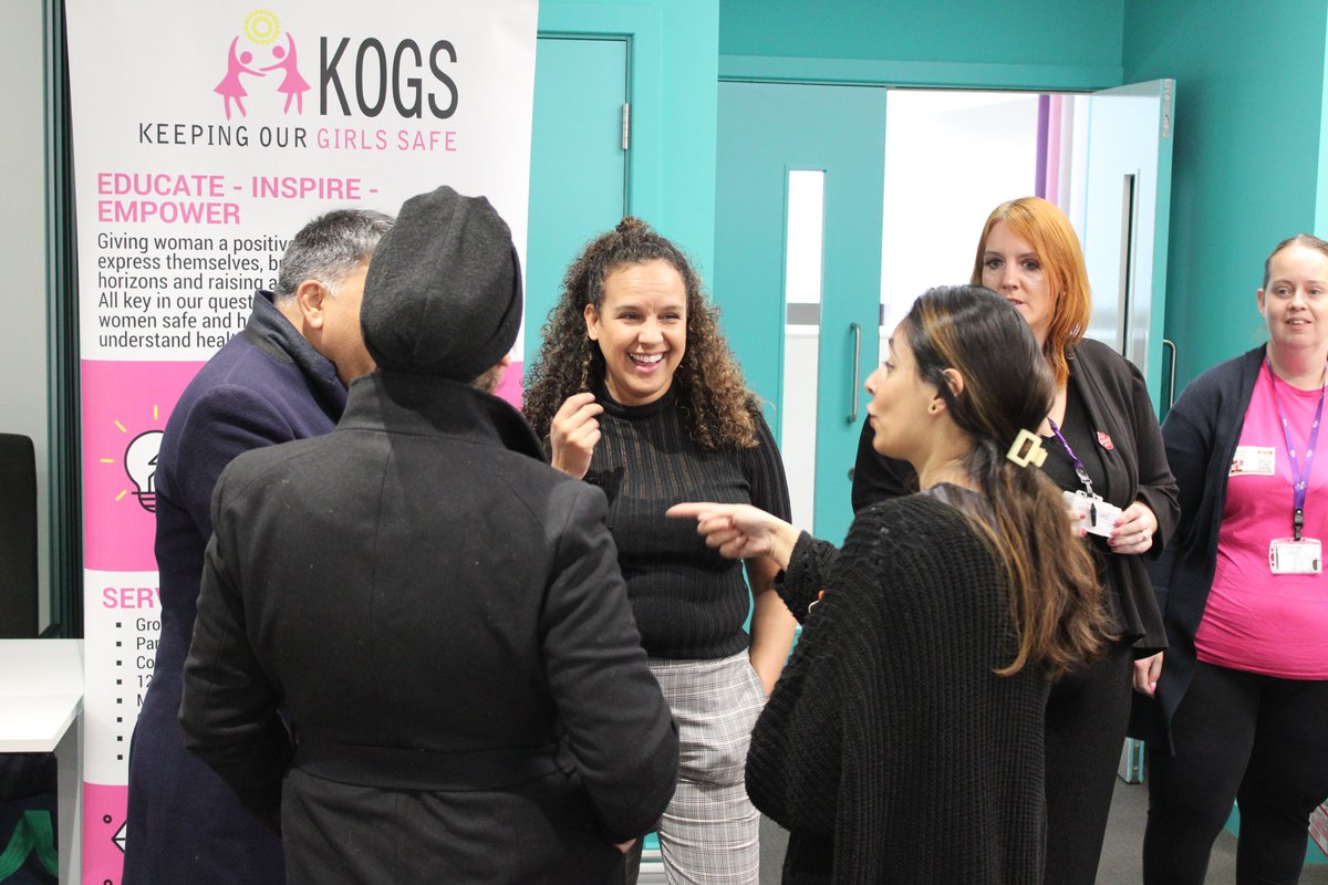 WeActTogether's tweet image. 🩷 We are very proud to have been able to support the Oldham Women’s Network with their Networking Meeting today 

👉 To find out more about the Oldham Women’s Network, visit actiontogether.org.uk/oldham-womens-…