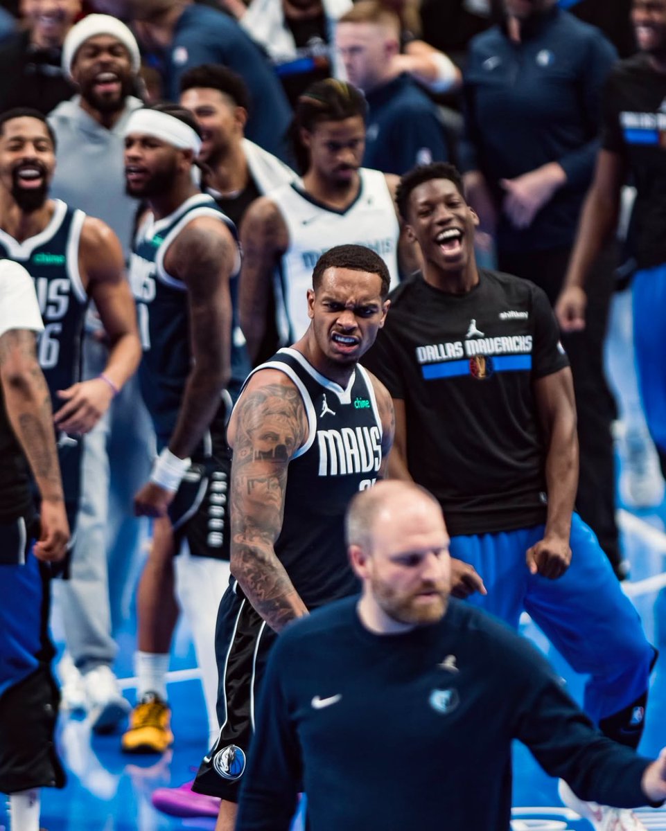 MavsFilmRoom's tweet photo. So tough 😤😤

📸: @stillsxfrankie https://t.co/C3mlt5B3d6