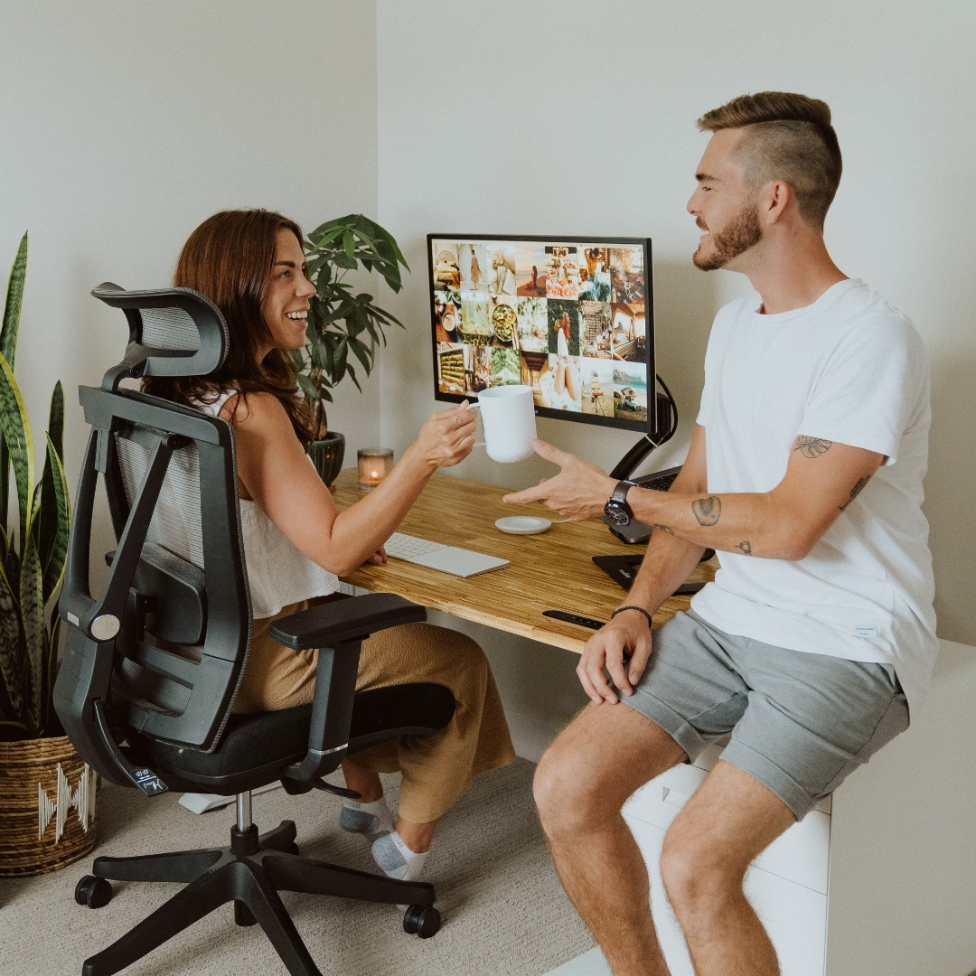 EFFYDESK tweet media