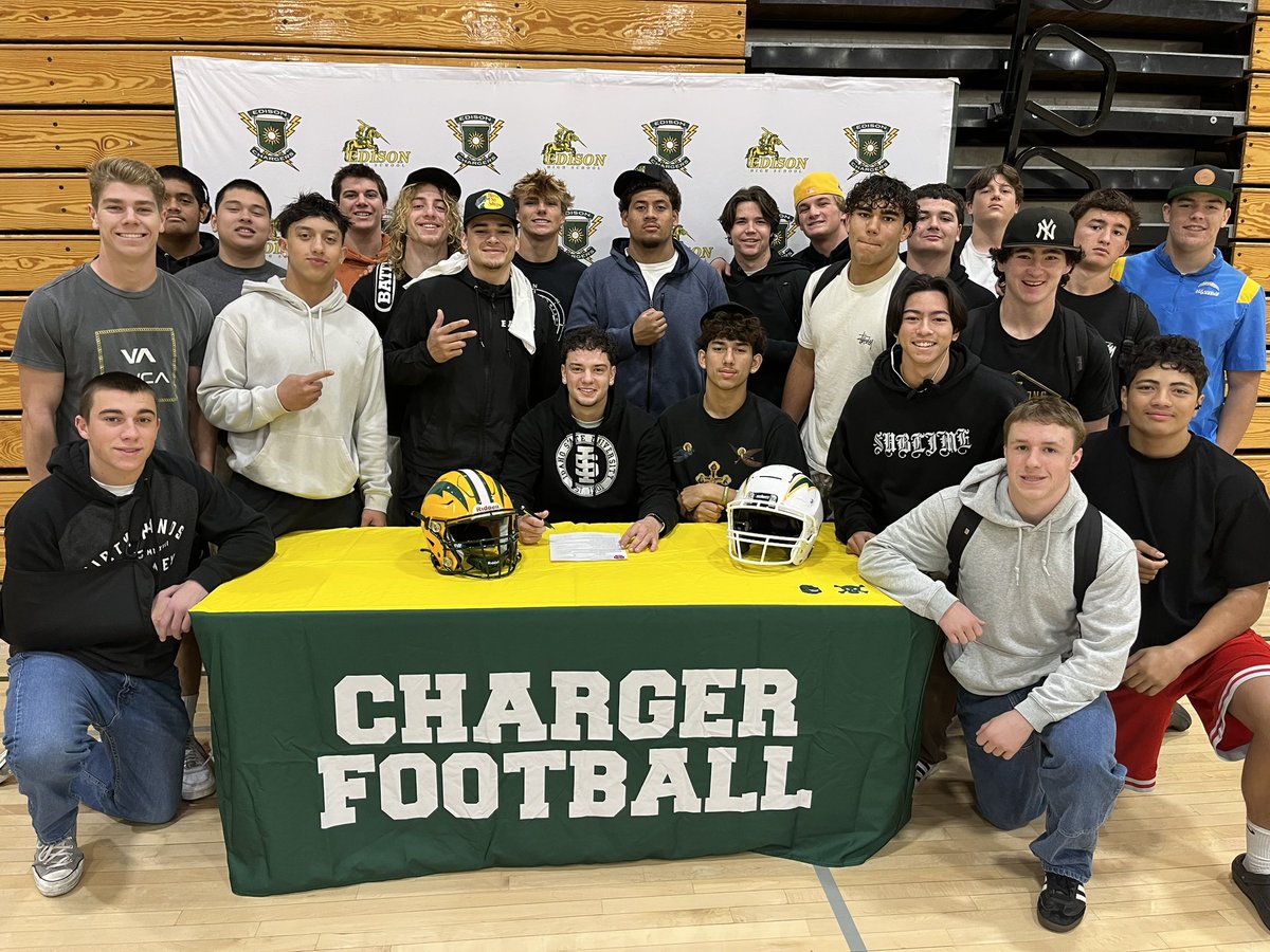 Congratulations to Jacob Martin. Signing to Idaho State. The Bengals will get a great Leader and WR next Season.