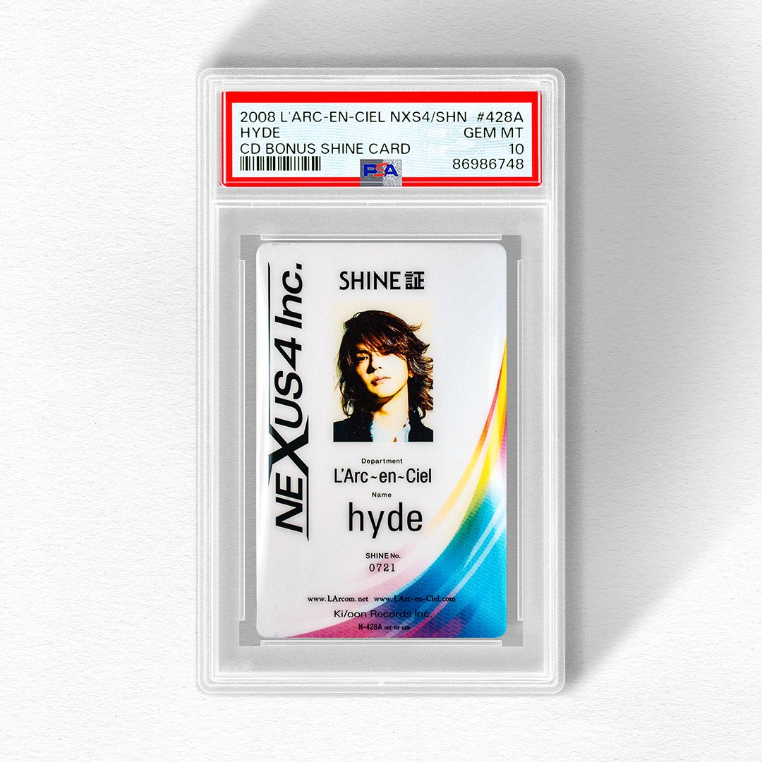 日本が誇るロックバンドのL'Arc～en～Ciel こちらは「NEXUS 4/SHINE