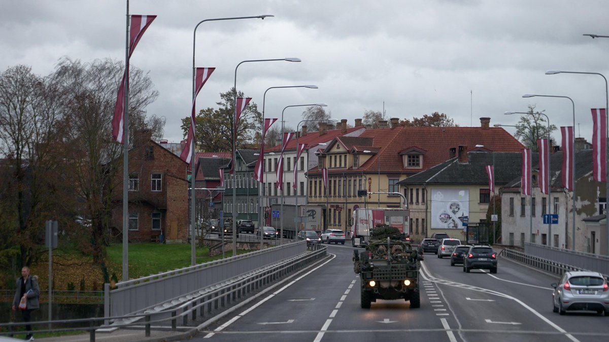 Lt Gen Nick Perry (@pjhq_cjo) on Twitter photo Troops of the Queens Dragoon Guards, currently on Op CABRIT met <a href="/CommanderCabrit/">Brig Jamie Murray</a> Brig Giles Harris and HMA to Latvia, <a href="/PaulBrummell/">Paul Brummell</a> during Ex RESOLUTE WARRIOR, which saw them transit the strategically important Suwalki gap, while showcasing capability and assets. π¬π§π΅π± π±π» Troops of the Queens Dragoon Guards, currently on Op CABRIT met <a href="/CommanderCabrit/">Brig Jamie Murray</a> Brig Giles Harris and HMA to Latvia, <a href="/PaulBrummell/">Paul Brummell</a> during Ex RESOLUTE WARRIOR, which saw them transit the strategically important Suwalki gap, while showcasing capability and assets. π¬π§π΅π± π±π»
