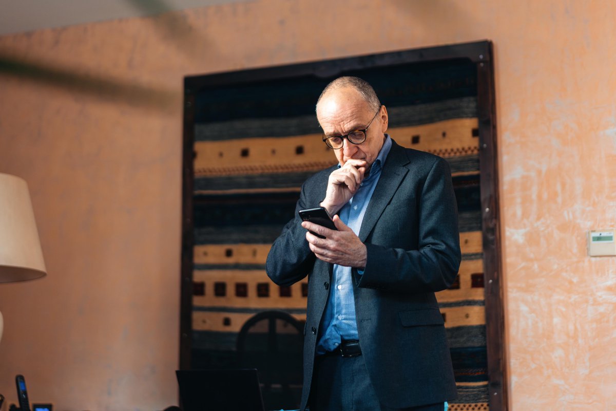 Nous rendons hommage à Gilles Devers, un homme remarquable, empreint de gentillesse et de bienveillance. Nous avons a eu l'immense honneur de le filmer, partageant des moments marquants à travers son interview. Son humanité restera gravée dans nos mémoires. Qu’il repose en paix.