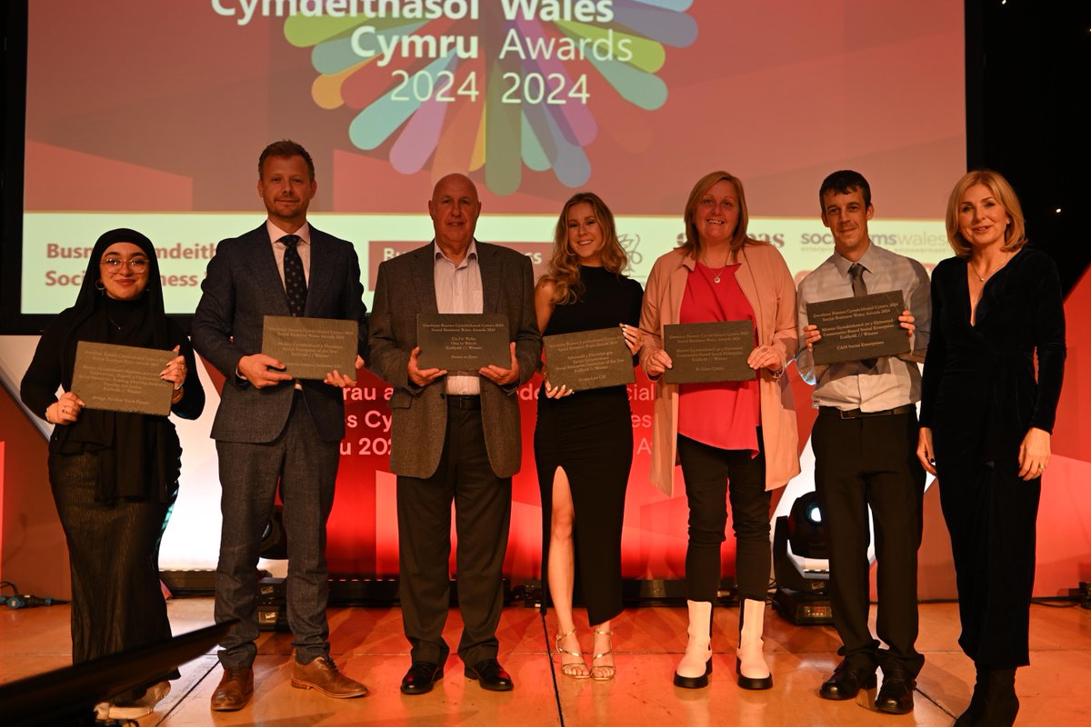 🏆 Our #SBWAwards24 winners are representing Wales at tonight’s <a href="/SocialEnt_UK/">Social Enterprise UK</a> #SocEntAwards24!

Good luck to <a href="/TheCiiUK/">The Community Impact Initiative C.I.C.</a>, <a href="/DtZCymru/">Down to Zero</a>, @GPYouthForum, @CAISLtd and <a href="/StGilesTrust/">St Giles</a>, and <a href="/QualiaLaw/">Qualia Law CIC</a>. Here they are at our awards night back in October.