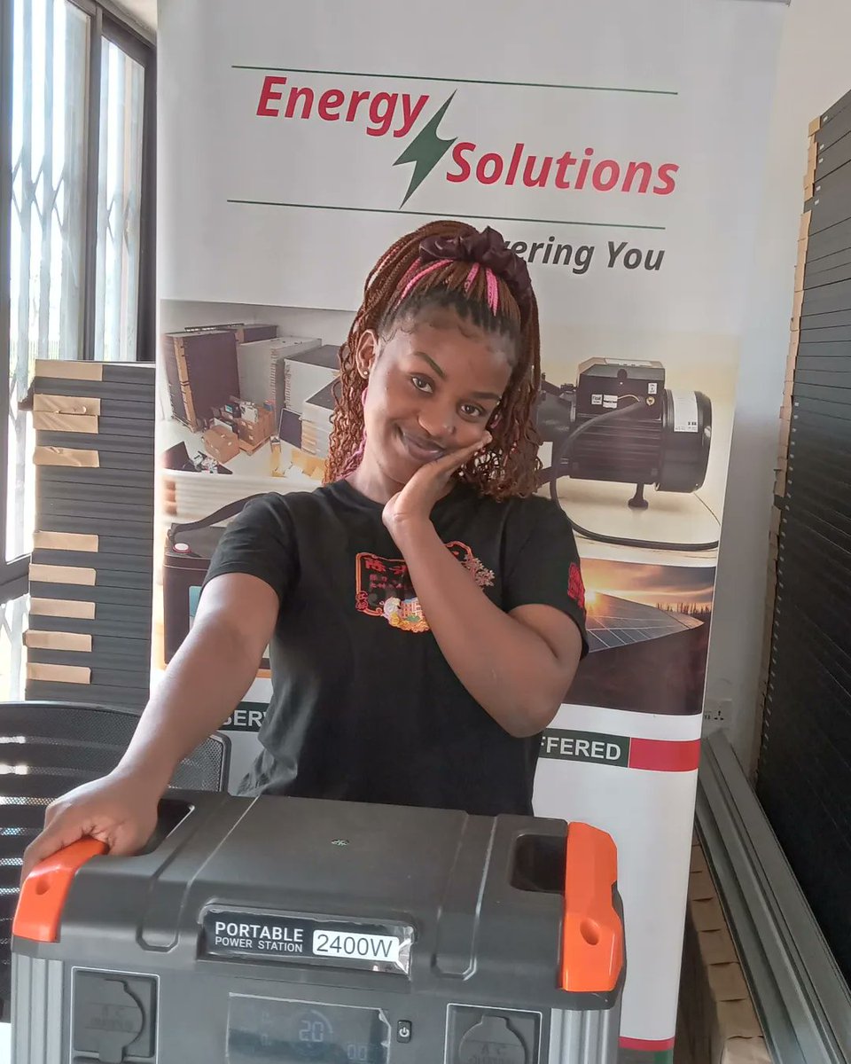 Energy_Solutins's tweet photo. Portable Solar Power Station.....December Specials Call Our Office Now And Get A Great Deal On Solar Panels Too🚨🔋☀️
#SpotifyWrapped2024 #SolarEnergy https://t.co/SUx2T479ym