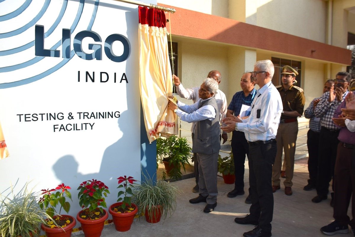 🇮🇳<a href="/LIGOIndia/">LIGO India</a> Facility Inaugurated: Gateway to Gravitational Wave Research in India

Dr. A. K. Mohanty, Secretary, DAE &amp; Chairman, AEC, inaugurated the Testing and Training Facility for LIGO-India at #RRCAT, Indore. 1/3
<a href="/LIGO/">LIGO</a> <a href="/NSF/">U.S. National Science Foundation</a>