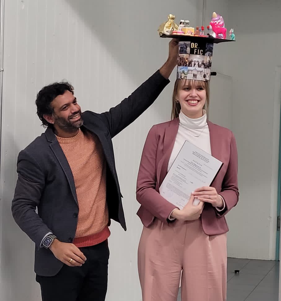 Chaitanya Gokhale (@gokhalecs) on Twitter photo Extremely proud of @MalgorzataFic our <a href="/EvoGamesPlus/">EvoGamesPlus</a> fellow who defended her PhD thesis fabulously 🥳🎉🥳<a href="/CCTB_Wuerzburg/">Center for Computational and Theoretical Biology</a> <a href="/Uni_WUE/">Universität Würzburg #UniWürzburg</a> @MPI_EvolBio on Structured eco-evolutionary dynamics 🥳🎉🥳 with a brilliant talk and Q&A. Many congratulations!!! 🙌🎉🎉🎉 Extremely proud of @MalgorzataFic our <a href="/EvoGamesPlus/">EvoGamesPlus</a> fellow who defended her PhD thesis fabulously 🥳🎉🥳<a href="/CCTB_Wuerzburg/">Center for Computational and Theoretical Biology</a> <a href="/Uni_WUE/">Universität Würzburg #UniWürzburg</a> @MPI_EvolBio on Structured eco-evolutionary dynamics 🥳🎉🥳 with a brilliant talk and Q&A. Many congratulations!!! 🙌🎉🎉🎉