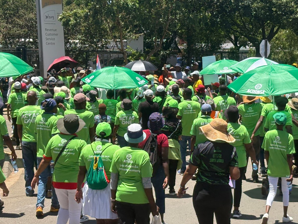 HermanMashaba's tweet photo. Thank you to those who came out today!

Our voices were clear - Prioritise South Africans, in South Africa.

#Spaza4Locals https://t.co/QYcvVfamDm