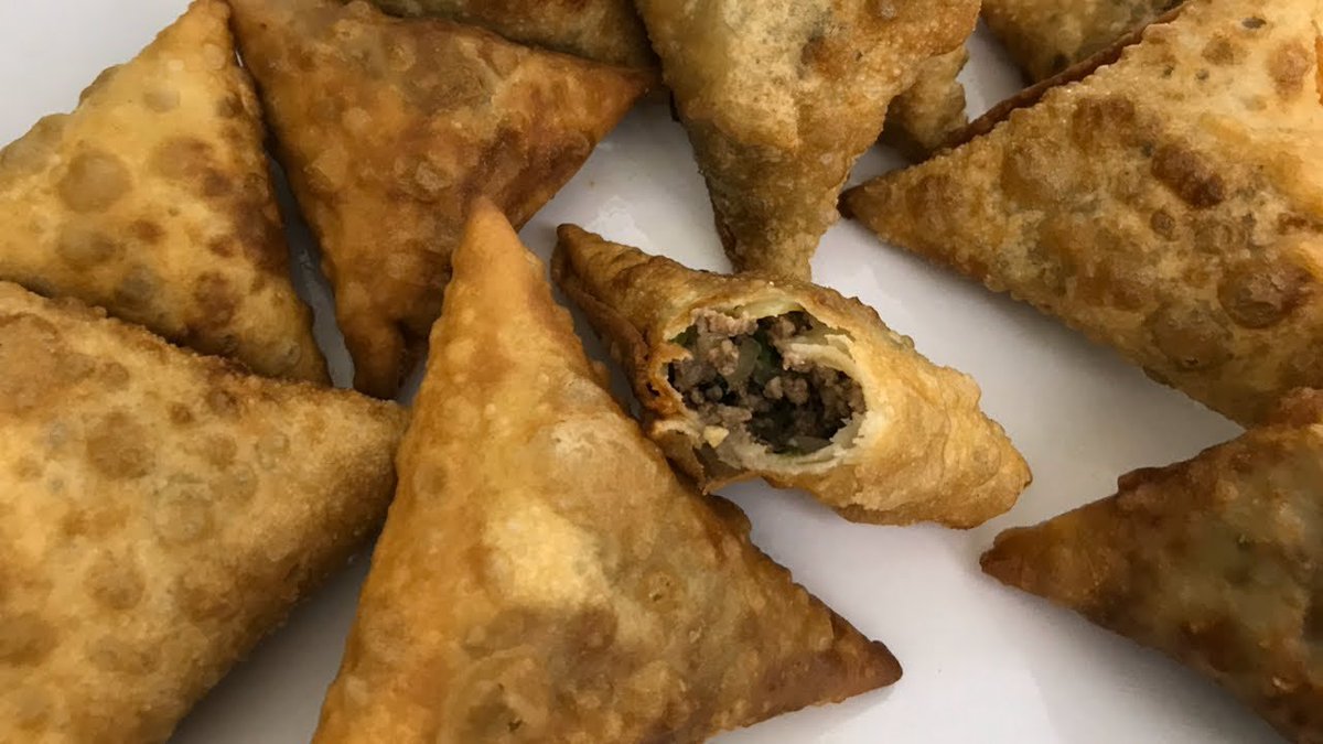 schonify_'s tweet photo. How to Make Authentic Somali Sambusas https://t.co/1CJlw0yZzh https://t.co/4PV3MOfrn0