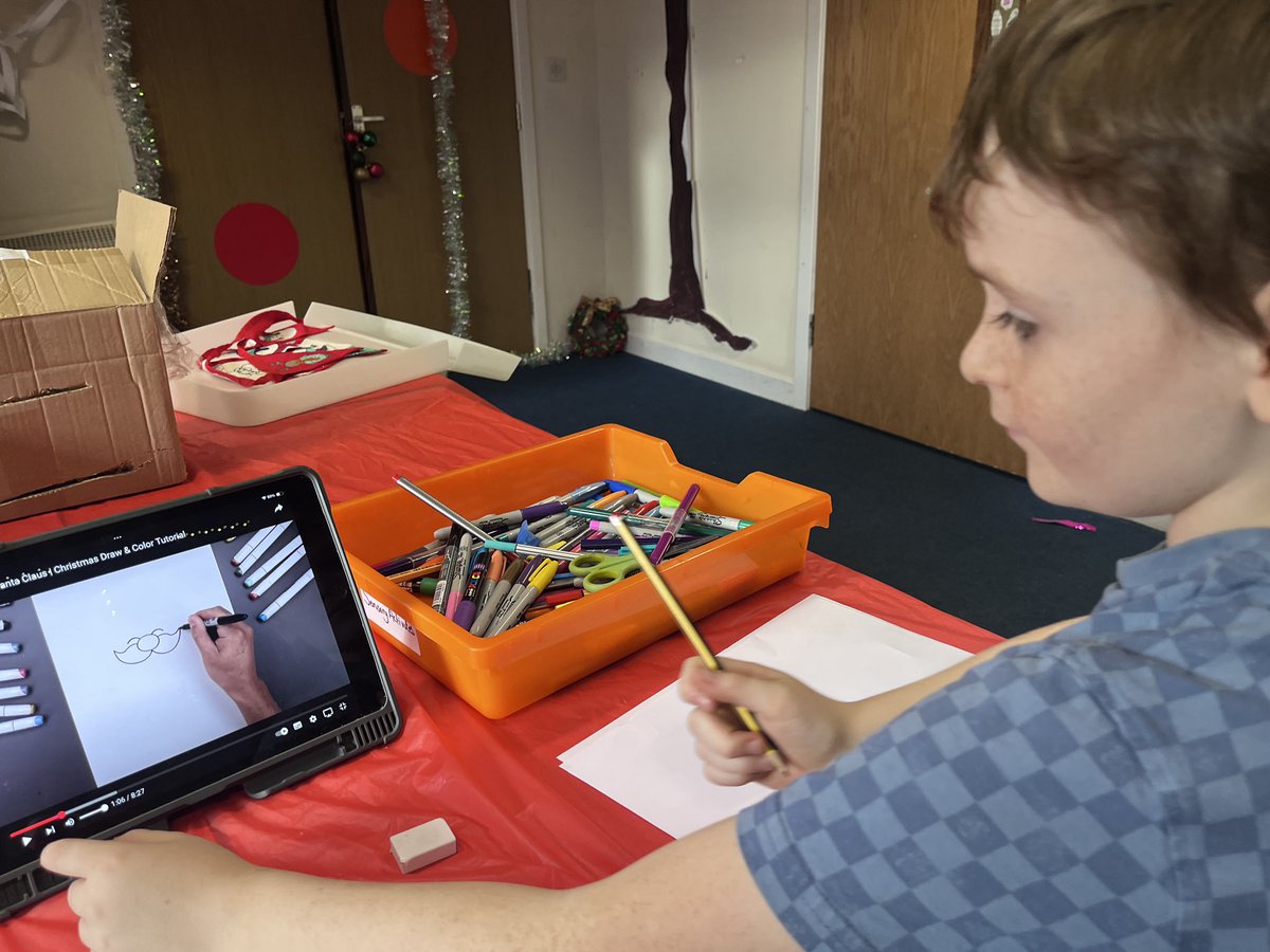 Mr Knight tweet media