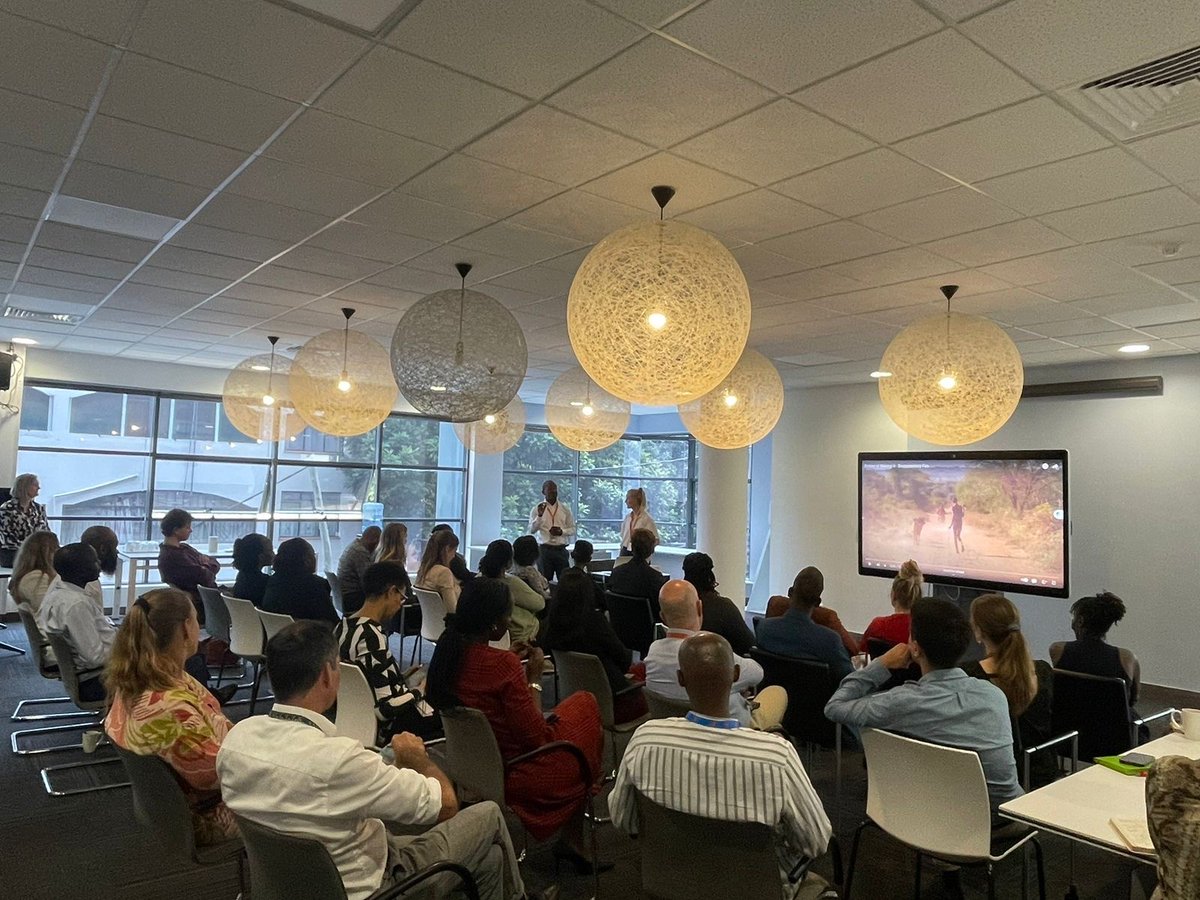 📽️#NLinKenya organized a screening of Braves of Naning'oi for all embassy staf. This film by <a href="/bmpicz/">Billy Miaron</a> about the work of Naramat tells the story of young girls in Kenya who risked their lives to escape from child marriage and FGM.
Find the film here: bit.ly/3ZjvswT
#16Days