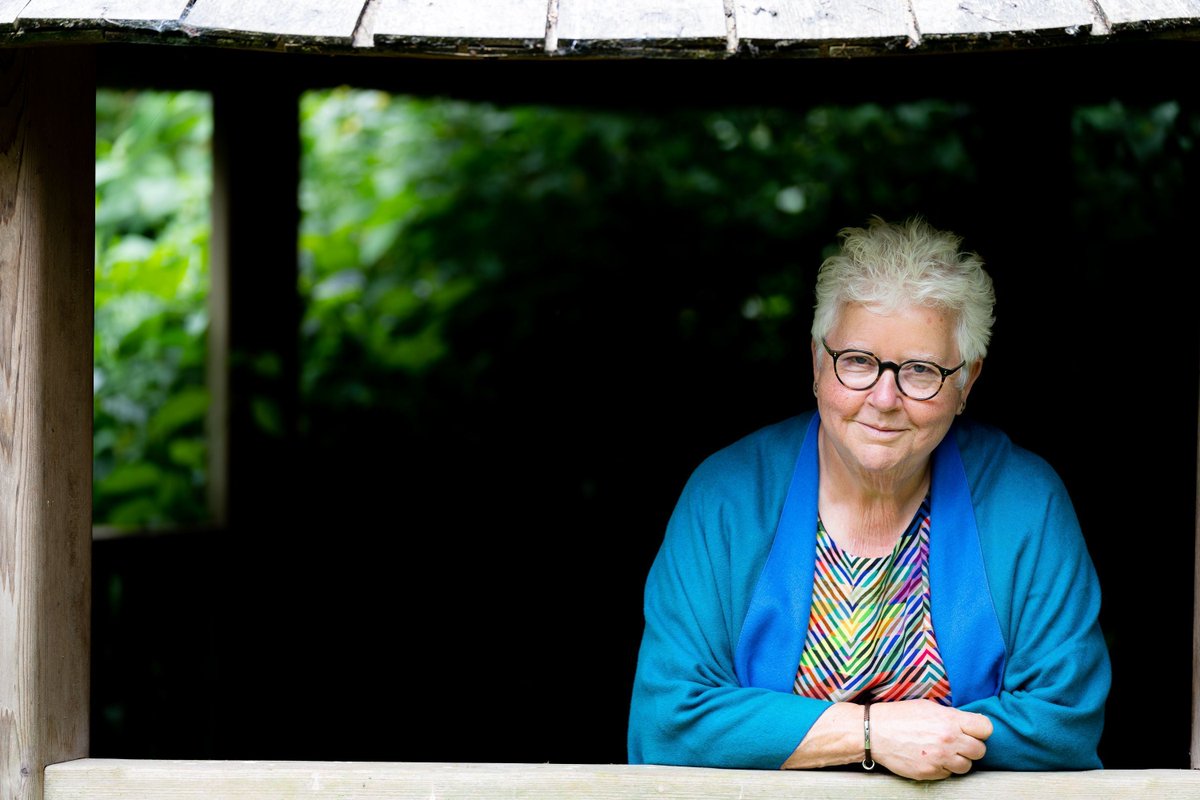 University of Dundee (@dundeeuni) on Twitter photo Want to learn what happens when science fact meets crime fiction π΅οΈββοΈ
It is a pleasure to announce that best-selling crime author <a href="/valmcdermid/">Val McDermid</a> will deliver our <a href="/lrcfs/">Leverhulme Research Centre for Forensic Science</a> Forensic Science Annual Lecture on Wednesday 11 December.
Details and ticket info π buff.ly/3ZBJHhR Want to learn what happens when science fact meets crime fiction π΅οΈββοΈ
It is a pleasure to announce that best-selling crime author <a href="/valmcdermid/">Val McDermid</a> will deliver our <a href="/lrcfs/">Leverhulme Research Centre for Forensic Science</a> Forensic Science Annual Lecture on Wednesday 11 December.
Details and ticket info π buff.ly/3ZBJHhR
