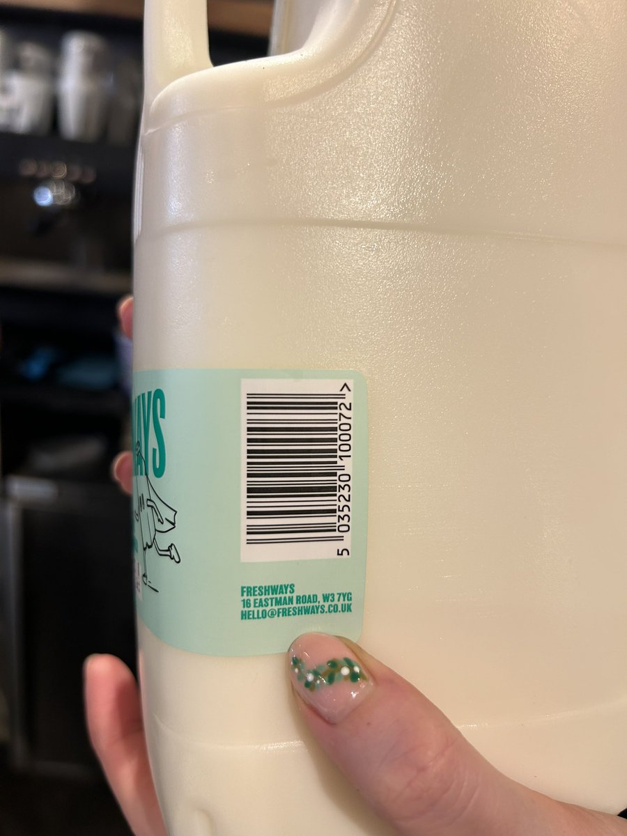 @ChatsWithEm tweet media