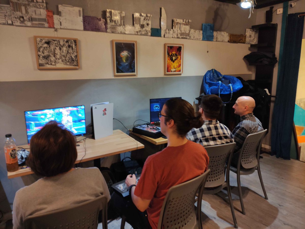 Bravo à <a href="/BB44Osu/">Osu</a> qui remporte ce 3ème tournoi du Nantes Pro Tour Saison 2 sur #SF6 

🥇 <a href="/BB44Osu/">Osu</a> 
🥈 <a href="/mwouisman/">Jean Paul Mwouisman</a> 
🥉 <a href="/GabrielGuellaz/">GABOU !!!</a> 
4⃣ <a href="/koreanseed/">KoreanSeed</a> 
5⃣ <a href="/GwenRoc/">Gwen Roc</a> 
5⃣ <a href="/NakimAmura/">Nakim</a> 
7⃣ <a href="/JBLCillu/">JBLC</a> 
7⃣ <a href="/kolden_bb44/">Kolden</a> 

GGs à tous les participants et à notre TO <a href="/TankkOne/">Erwan</a> 💪
1/2