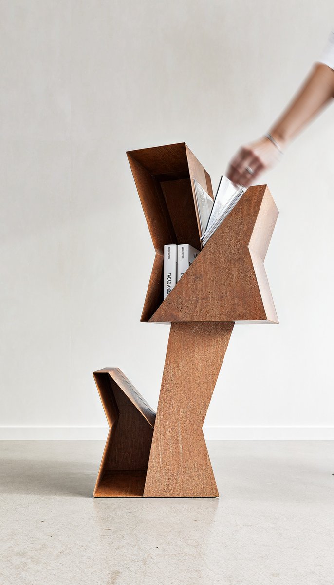 Twinmotion's tweet image. Modern side table design brought to life in Twinmotion by Interior Architect Cassandre Strugala.
Created using SketchUp, rendered in Twinmotion 2024, and polished in Photoshop.
#Twinmotion #ProductVisualization #RealTimeRendering
