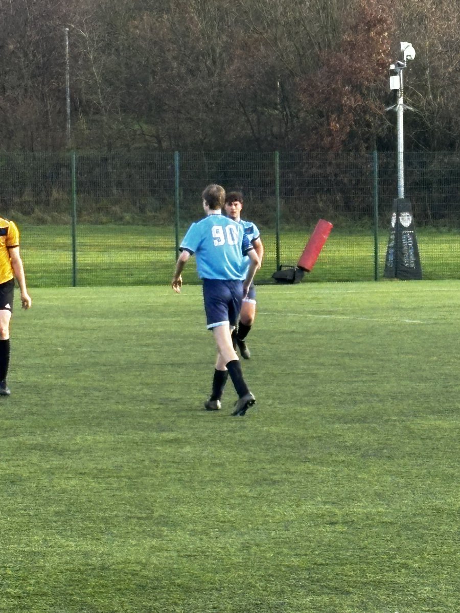 CountyFC's tweet image. Slender man starting cb for the hogs. Galvin is going to have a feast tonight