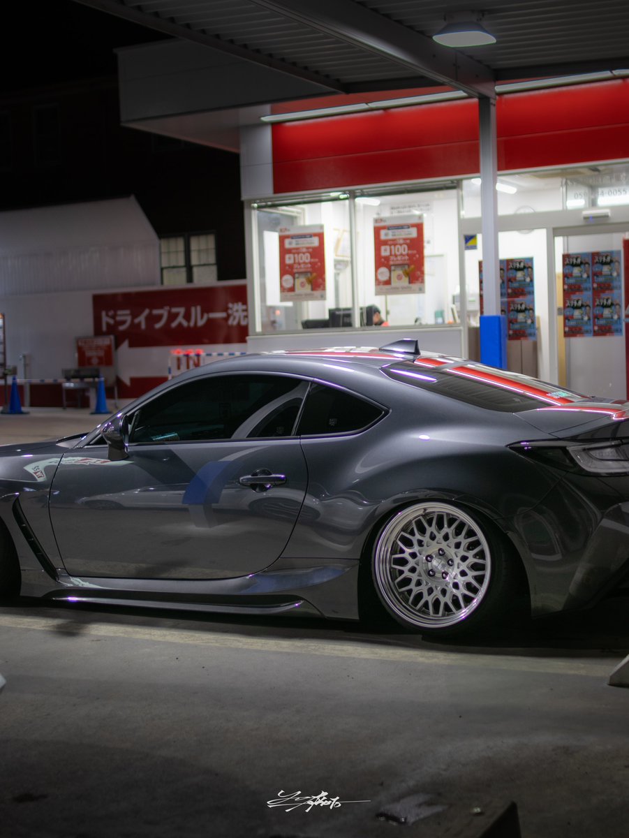 New Style✨

フロント　GRフロントスポイラー
　
サイド　SPEC! サイドステップ

フロント、サイド　塗り分けなしのP8Y同色塗装
GRフロントスポイラーのエンブレム、スムージング

<a href="/seiryu_110/">りゅーと@S.R.Factory</a> 塗装、スムージングありがとうございました😊