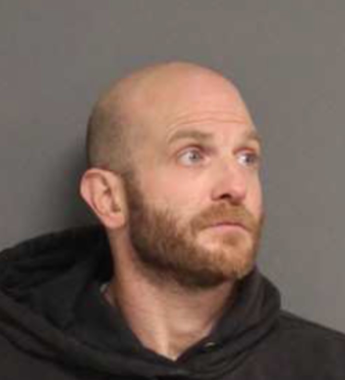 WFSBnews's tweet photo. State police say this man walked around inside a family restaurant in #Tolland... completely naked. https://t.co/fotuhu25iw https://t.co/yv2LdDnkes