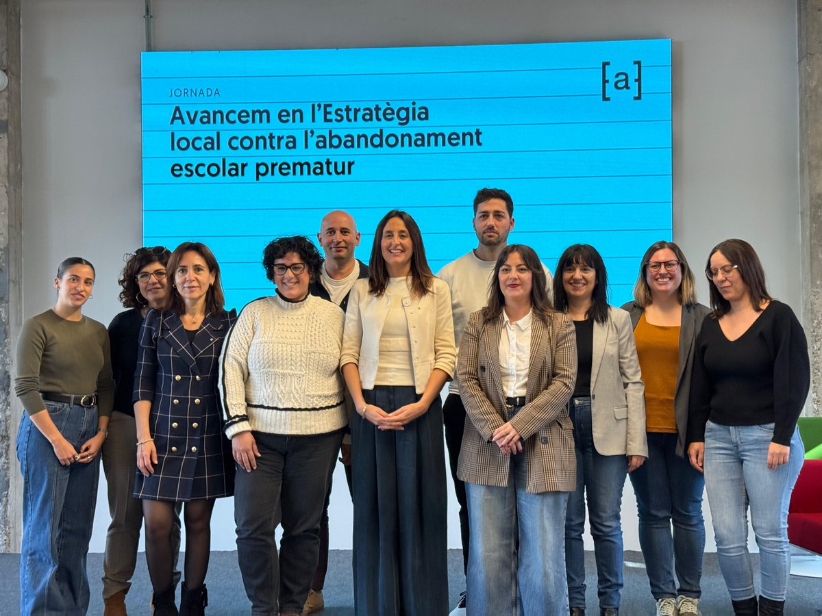 <a href="/MireiaG_S/">Mireia González Sáez</a> La consellera d' <a href="/educaciocat/">Educació</a> <a href="/eniubo/">Esther Niubó</a> ha tancat la jornada que s'ha fet a <a href="/la_ciba/">La CIBA</a> sobre l'estratègia local contra l’abandonament escolar prematur amb l'alcaldessa <a href="/MireiaG_S/">Mireia González Sáez</a>