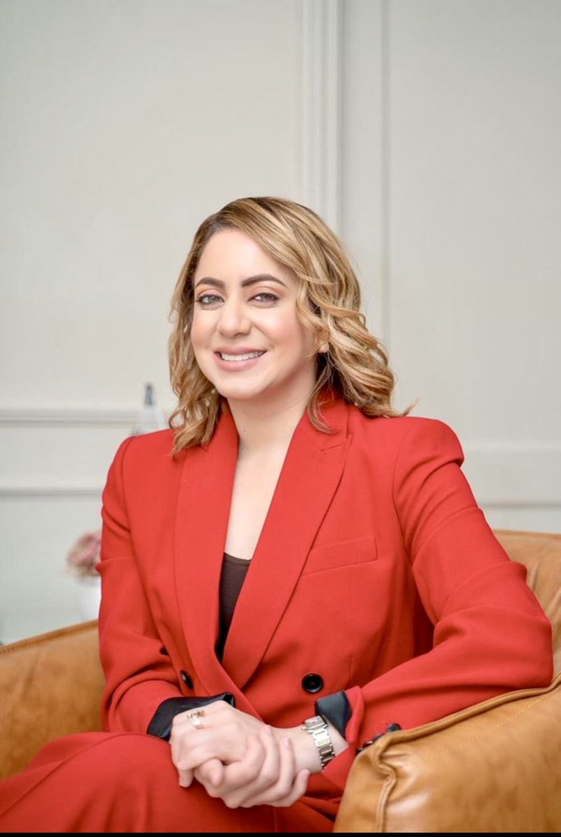 Orgulloso de coincidir en el <a href="/PRM_Oficial/">PRM</a> y de contar con la amistad de una mujer ejemplo de superación,de funcionaria eficiente, entregada y valiente,siempre dando la cara y asumiendo con dignidad y honestidad sus responsabilidades.Sigue trabajando por nuestra gente necesitada.