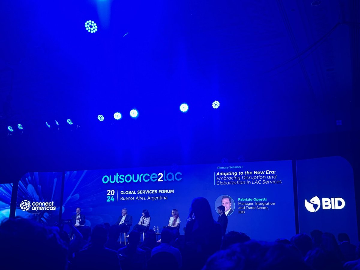 ComunicaEmpresa's tweet photo. Inicia el Outsource2Lac en Buenos Aires .
#o2lac #evento #ia https://t.co/DQjhOFnhkd