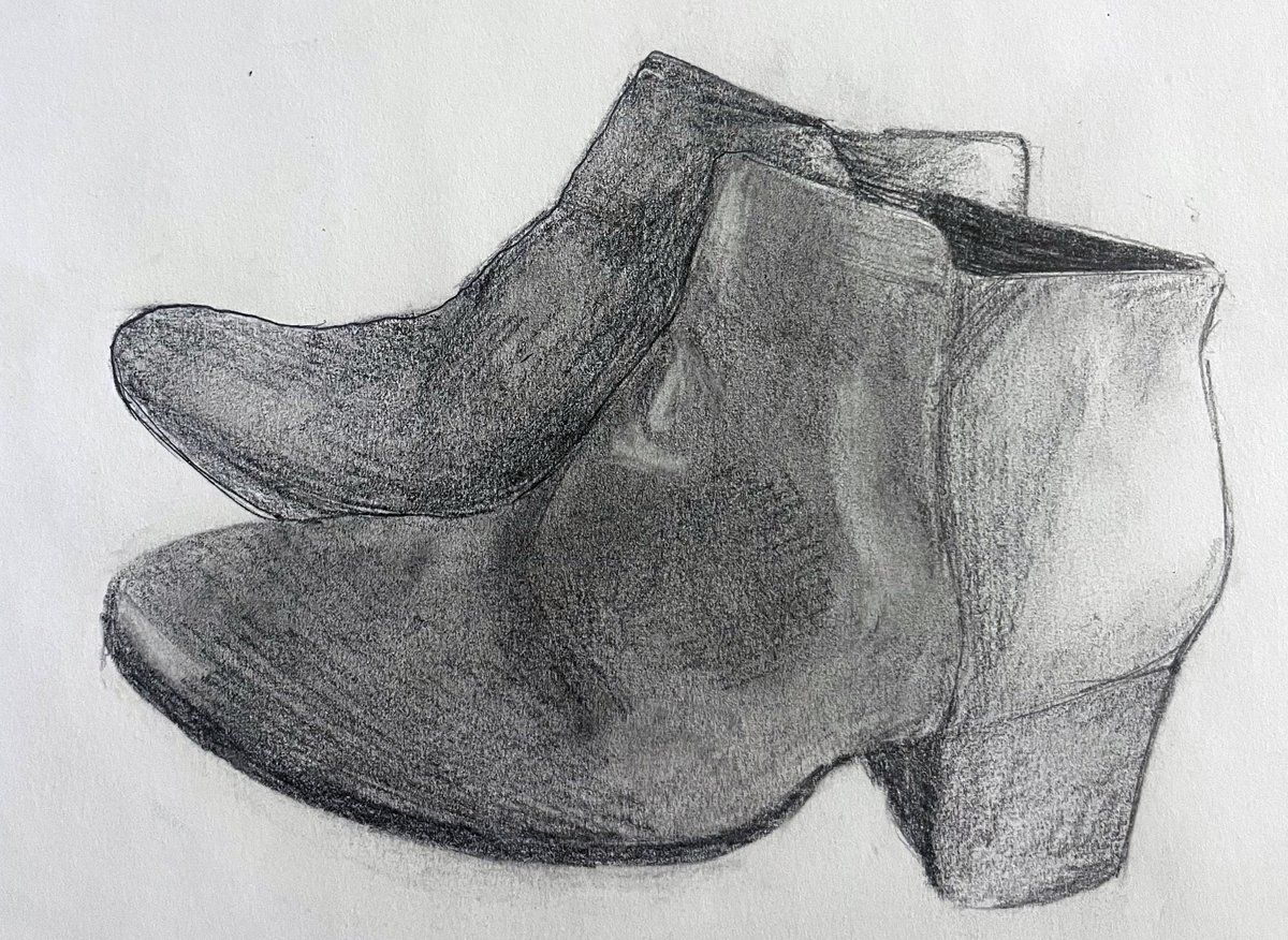 MSD_MHS_ART's tweet photo. ARTIST OF THE MONTH. Gwen Fitzgerald is Artist of the Month for November.  She is a talented and hard worker.  Gwen puts in he  time and effort, and goes beyond what is required. You can see the dedication in her artwork. SPARTAN TALENT. #MontourProud @hilltopspartan @MontourSD https://t.co/Oykk84hjPO