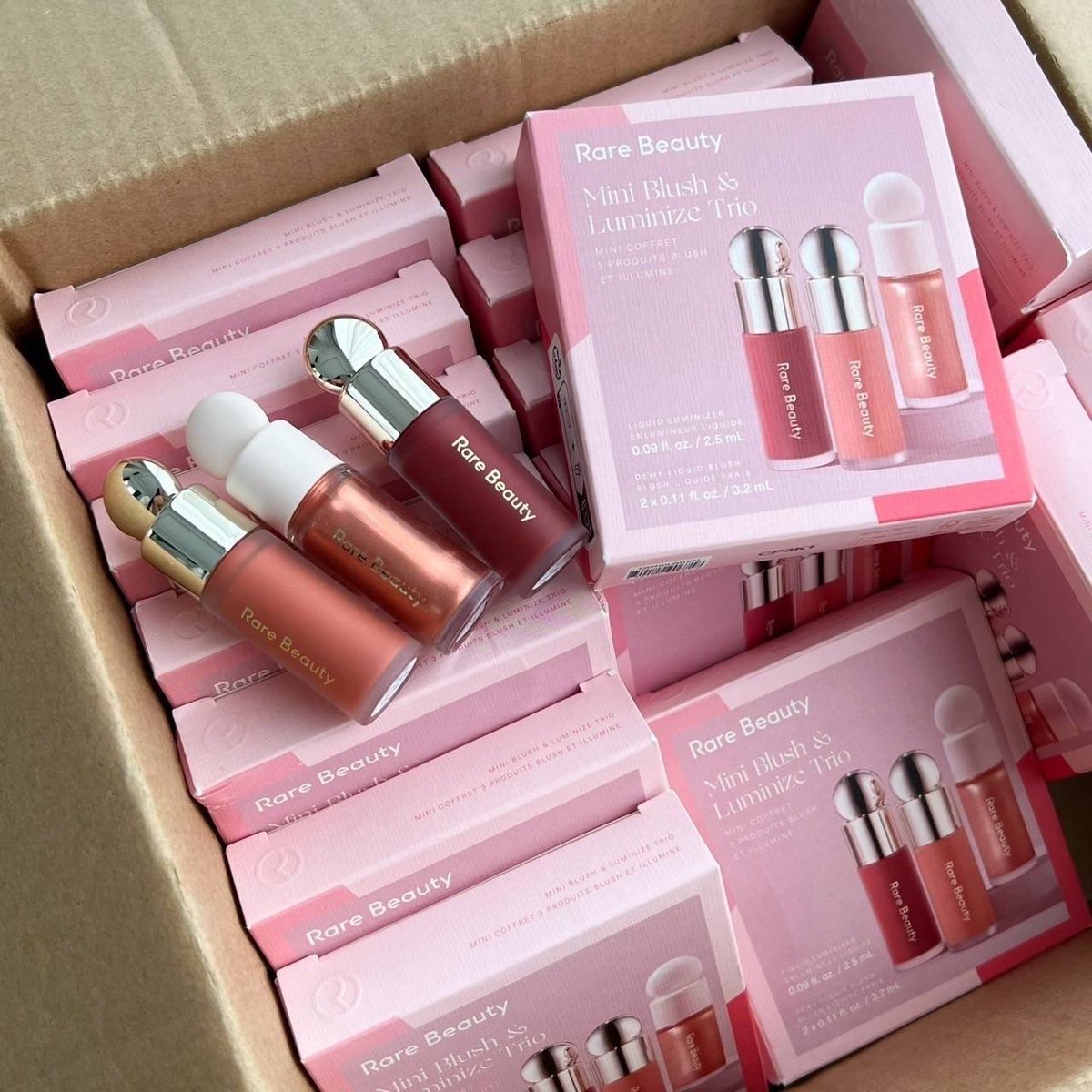 AJaroenjan's tweet photo. Rare Beauty Mini Blush and Luminize Trio

💕 1,390

เฉดสีในเซ็ต 
⭐️ VIRTUE 3.2mL
⭐️ BELOVED 3.2mL (set exclusive) 
⭐️ ENLIVEN  2.5mL (set exclusive)

#น้ำหอมแท้ #รีวิวน้ำหอม #ลิปDior 
#ส่งต่อเสื้อผ้า
#คสอ #ส่งต่อ #ส่งต่อสกินแคร์ #เสื้อผ้ามือสอง #ส่งต่อคสอ #พร้อมส่ง #น้ำหอมก้นขวด https://t.co/cqpp8zjks6