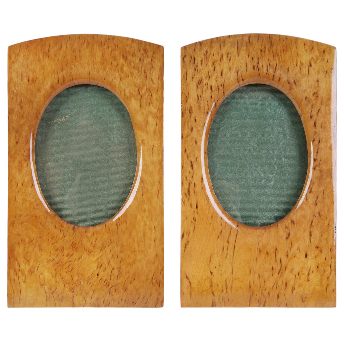DomaAntikvariat's tweet image. A pair of wooden photo frames
⠀⁠
Place of Production: Europe
Date of Production: 1920s - 1930s
Materials: cardboard, glass, wood
Style: Art Deco
Width: 8.8 cm.
Height: 15.5 cm.
⠀⁠
#WoodenPhotoFrame #VintageFrame #AntiqueDecor #domaantikvariats #WoodFrameArt #collectorsitem