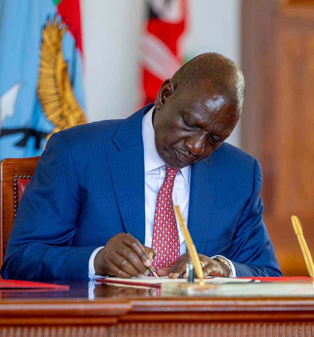 WahomeHon's tweet image. MODERN TECHNOLOGY FOR PROPERTY VALUATION
The Act empowers counties to use modern technology for accurate and efficient property valuation, ensuring fair and up-to-date assessments of land and building rates. #TechInGovernment #ValuationEfficiency #ArdhiSasa

@Lands_Kenya…