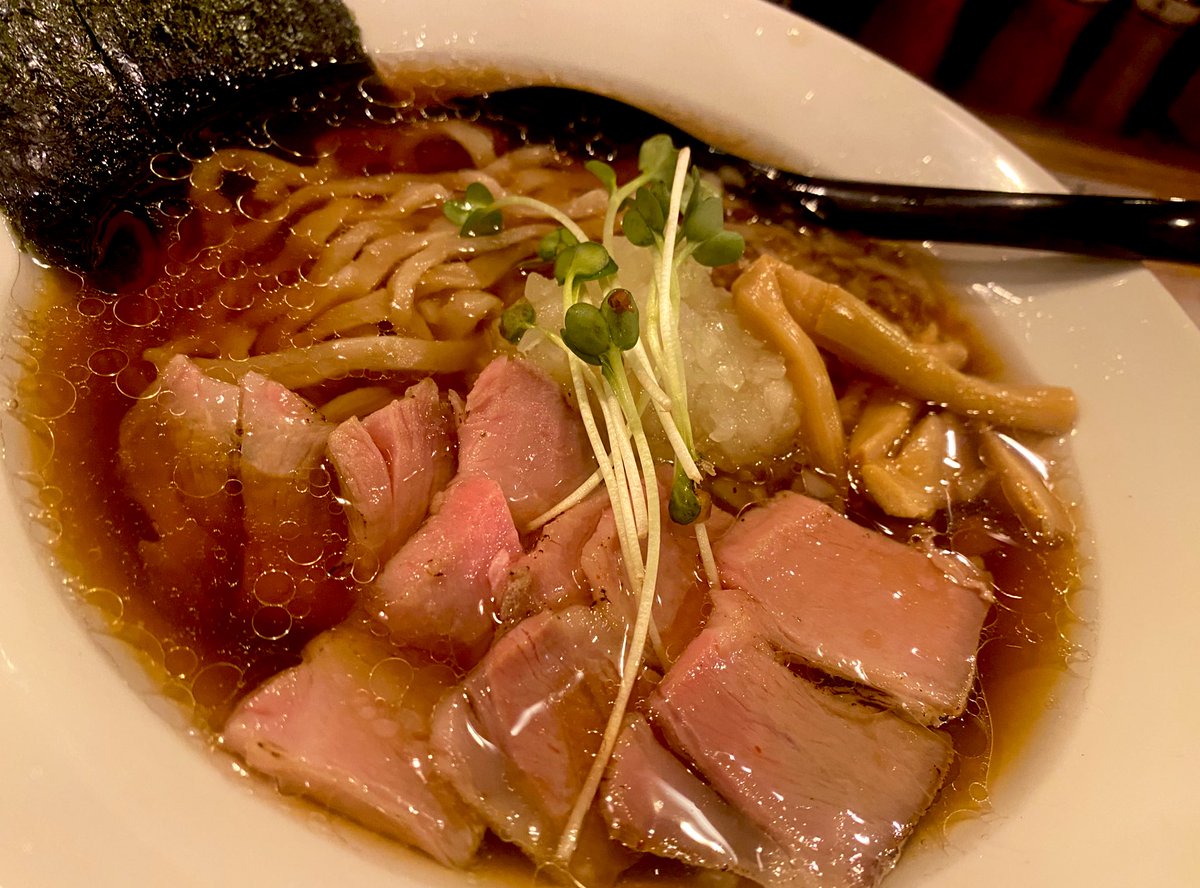 脳が疲れたので醤油ラーメンじゃ

うまみみみみみみみみみみみみみみみみみ 