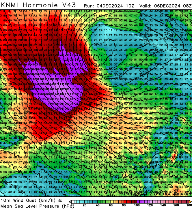 weermanrobert's tweet photo. Volgende stormkansen zitten alweer in de verwachting, want vrijdag zal de Sint snel naar Spanje waaien. Langs de Noord-Hollandse kust kan het enige tijd tot een #westerstorm komen vrijdagochtend. Ook kans op zeer zware windstoten van >100 km/u. Gaan we volgen... https://t.co/JfleDuU4d4