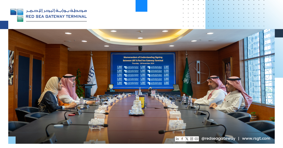 redseagateway's tweet photo. Red Sea Gateway Terminal has signed a Memorandum of Understanding (MOU) with the University of Business and Technology (UBT), a private university in Jeddah, to provide practical training opportunities for students, enhancing their skills and preparing them for the job market. https://t.co/q0nRBfNRK6