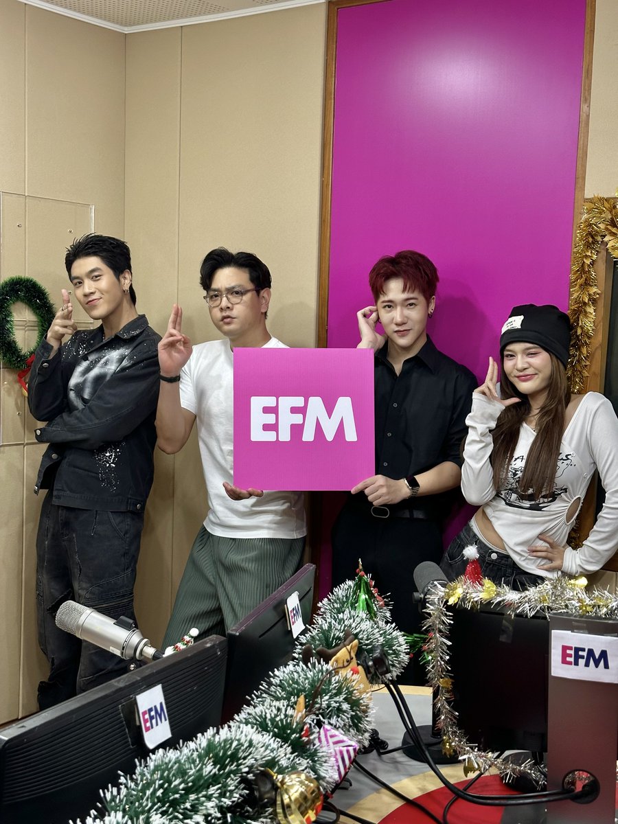 official_bamm's tweet photo. ขอขอบคุณพี่ๆ สื่อทุกท่านที่เปิดฐานทัพให้พวกเราไปปฏิบัติภารกิจกันในวันนี้ด้วยนะค้าบบบ🥷🏻💥
#bamm
#bamm_TheFirstConcert
#MissionImpossibammConcert
#fmone1035 #fmonexbamm
#EFM94 #oneบันเทิง #one31
#ChillOnline #MissionImpossibammConcertxChillOnline https://t.co/hlT0GZrHTv