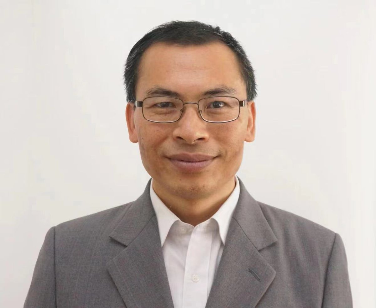 Congratulations to Professor Xiaoming Fu at our Uni for his election to the National Academy of Science and Engineering (<a href="/acatech_de/">acatech</a>). This recognises significant contributions in #ComputerScience and #Engineering: s.gwdg.de/RnwqzO #NetworkedSystems #BigData #Computing