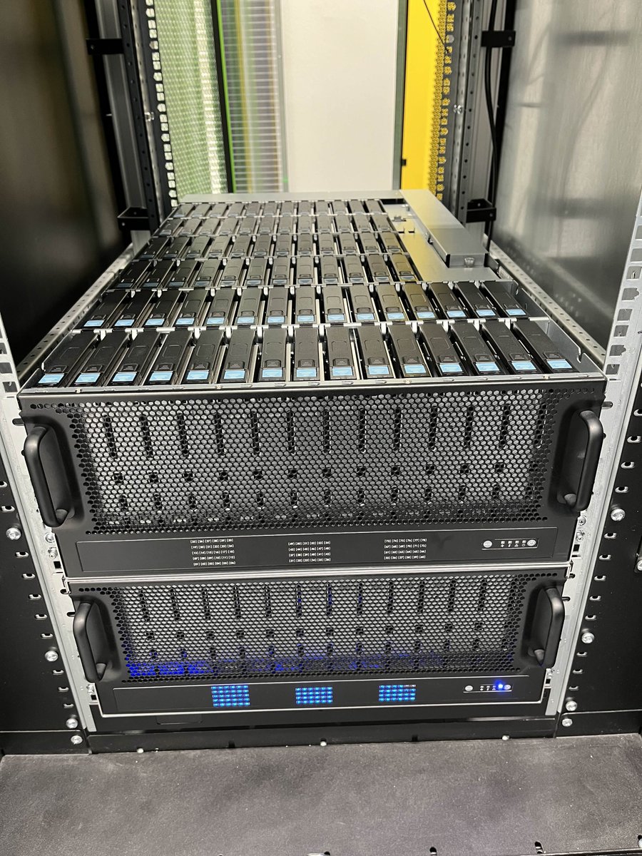 Titans_33's tweet image. Iagon Hardware Enterprise Rack 2

We are excited to announce that our second IAG Enterprise HDD rack is officially operational! 🥳

Total Staked: Just over 1.6M IAG.

What Makes These Racks Special? 👇

These are no ordinary setups they’re enterprise-grade, top-tier hardware,…