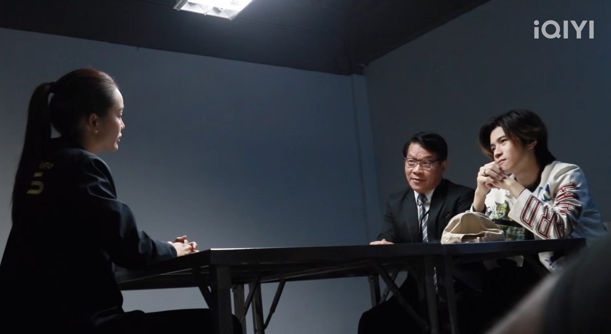 toujoursef's tweet image. แปลน (รับบทเป็น เจ): ได้เล่นร่วมกับพี่อิงฟ้าด้วย เอาจริงก็เป็นอีกประสบการณ์ที่ได้เล่นกับนักแสดงคุณภาพ รู้สึกว่าสนุกมากๆ เมื่อกี๊ยังพูดเลยว่า ยังไม่อยากให้สั่งคัทเลย เล่นแล้วสนุก

//เป็นอีกซีนที่มีมวลของการฟาดฟันแบบนิ่งๆ ดีมากกก