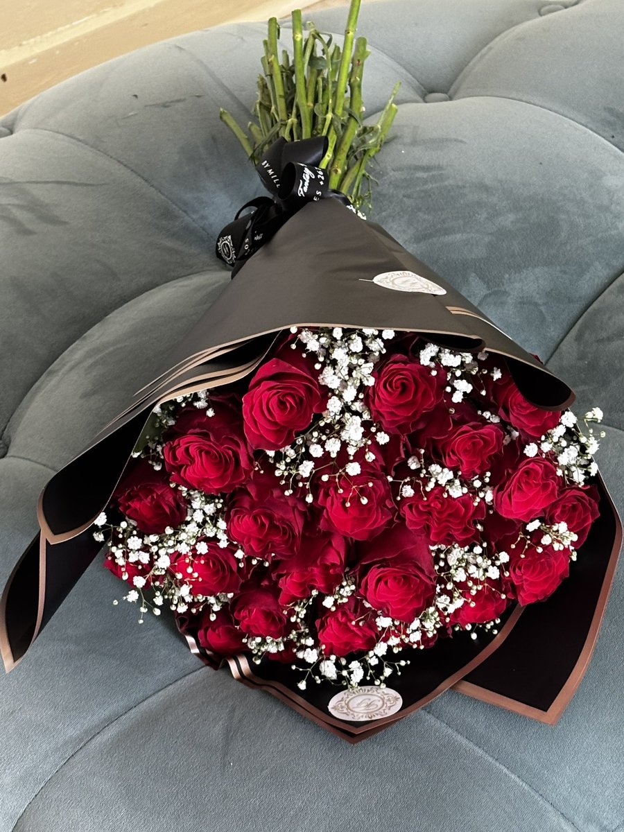 Miles_Nsala's tweet photo. Fantasy flowers • 72524605 https://t.co/WVz4emEAQ2