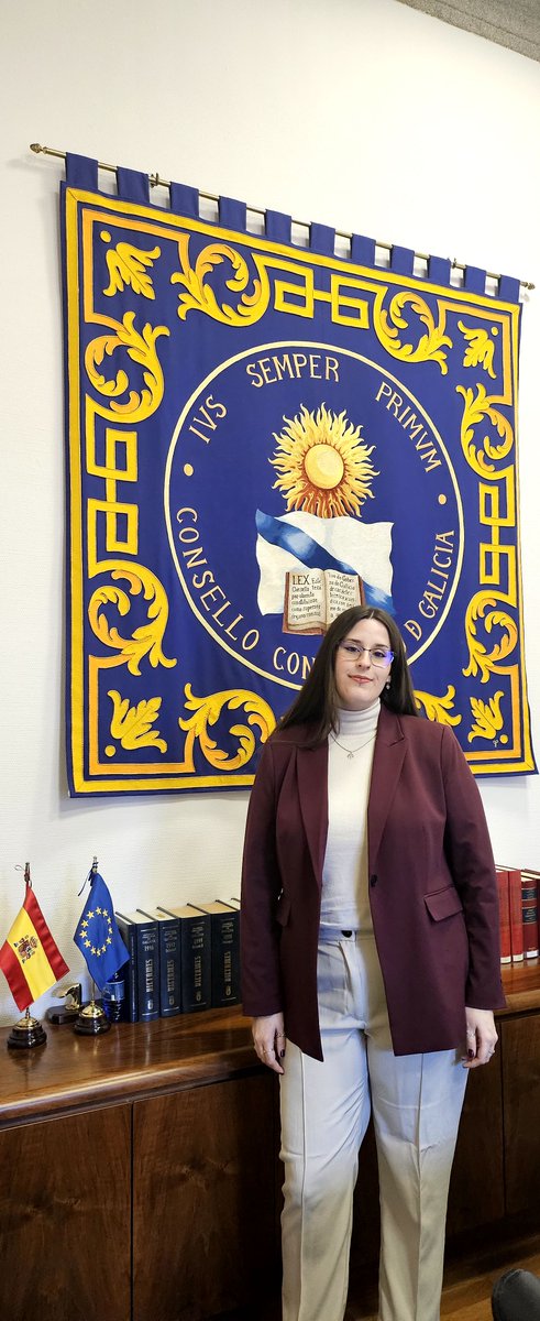 🎓 Una experiencia transformadora: Uxía Martínez Cabadas y su paso por el Consello Consultivo de Galicia 🌟

Uxía Martínez Cabadas, viguesa de 22 años y estudiante en <a href="/Dereito_USC/">__</a> , ha compartido recientemente su enriquecedora experiencia como alumna en prácticas en el