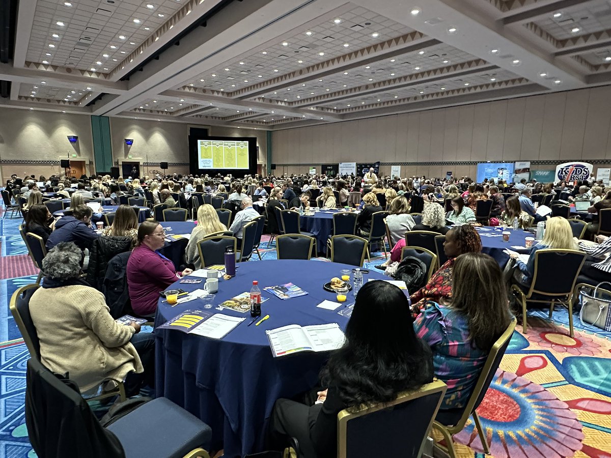 Sunset_Park_CAS's tweet image. Day 3 Keynote speaker, Dr. Donyall Dickey, sharing about “Forging a Promising Connection between Early and Continuing Literacy”. We strive to be lifelong learners for our students. #Team #neverdone #lifelonglearners